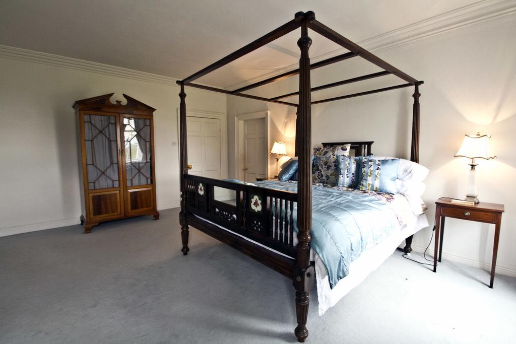 Clonacody House Guest House คลอนเมล ภายนอก รูปภาพ