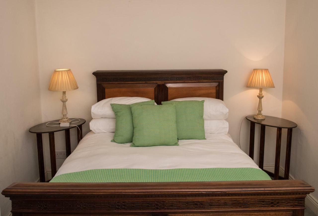 Clonacody House Guest House คลอนเมล ภายนอก รูปภาพ