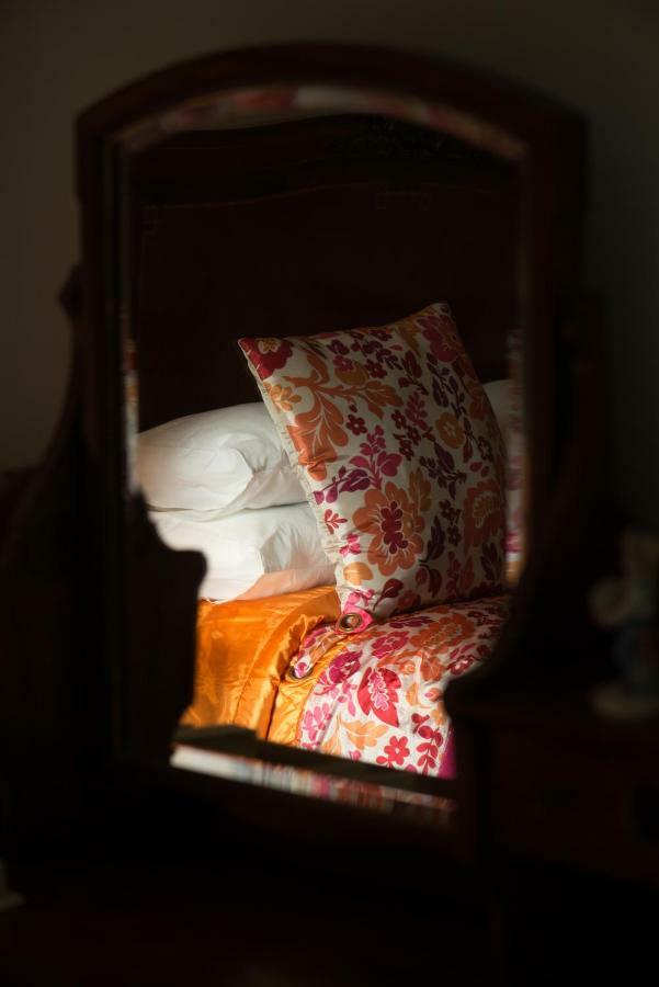 Clonacody House Guest House คลอนเมล ภายนอก รูปภาพ